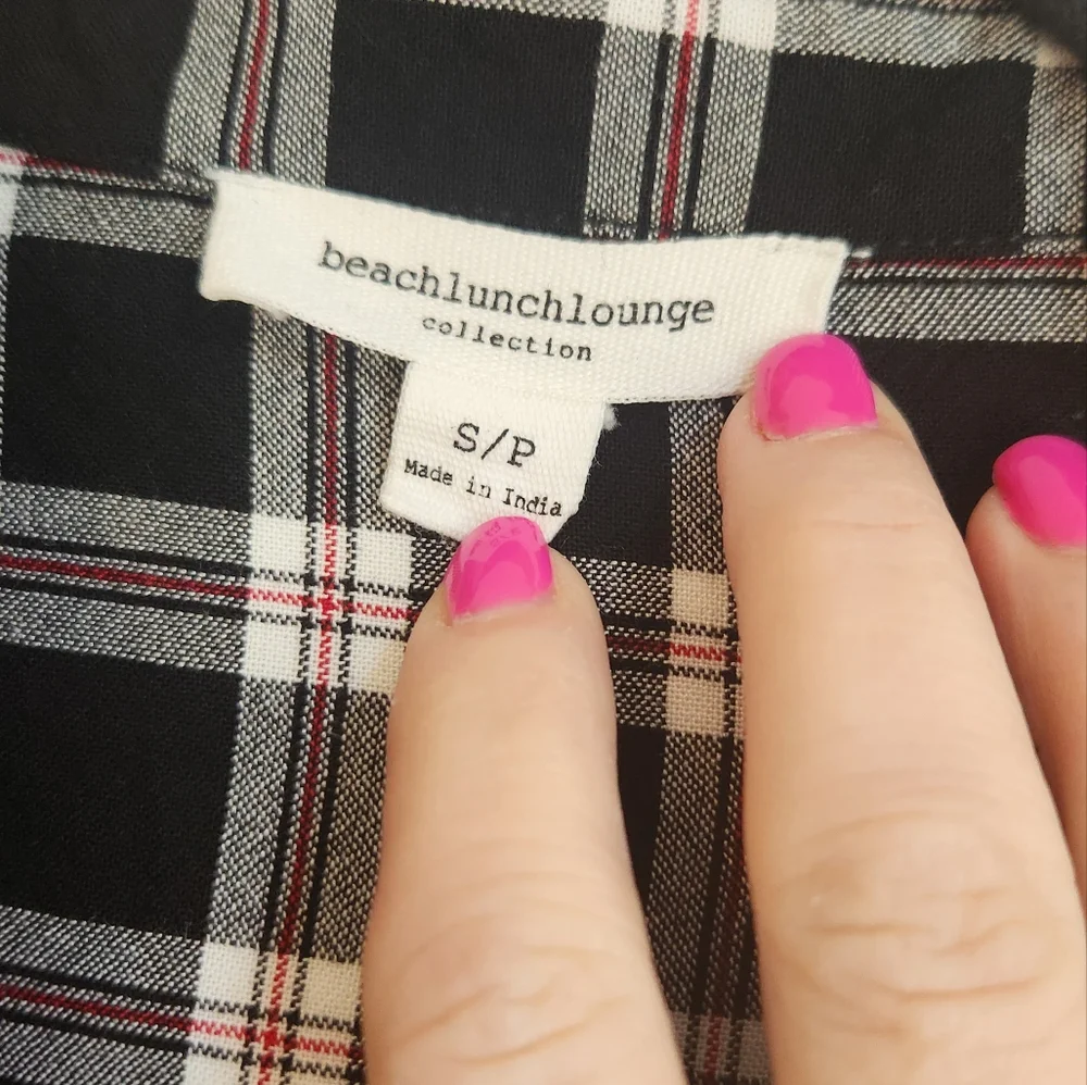 Beachlunchlounge Women's Black Checkered Plaid Button-Down Shirt, Size S - Picture 3 of 5